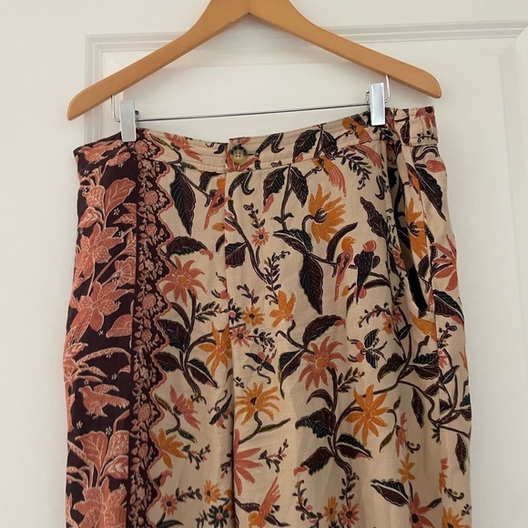 Anthropologie Smocked Balloon Leg Neutral Floral Mixed Print Pants - Picture 6 of 9